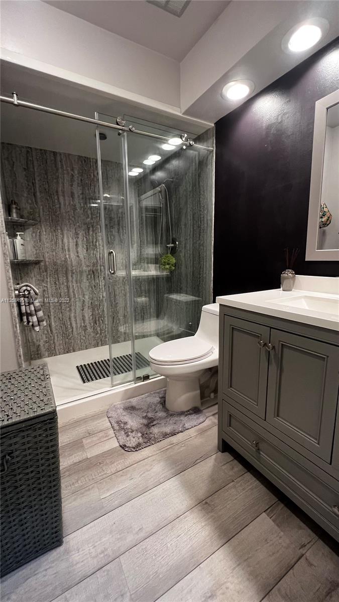 Fully Renovated Master Bathroom