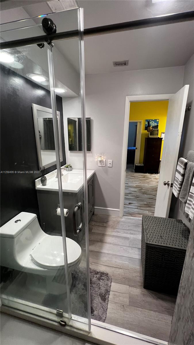 Fully Renovated Master Bathroom