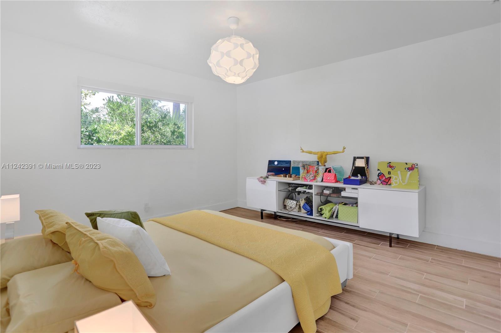 Bed Room
