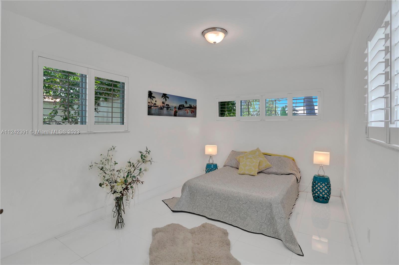 Bed room