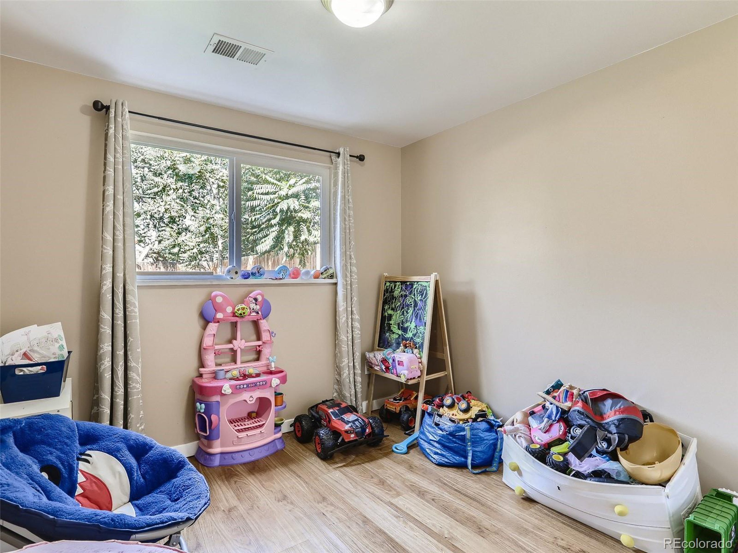 chamber Real Estate, Brokers, Home Values, Luxury Homes, Foreclosures