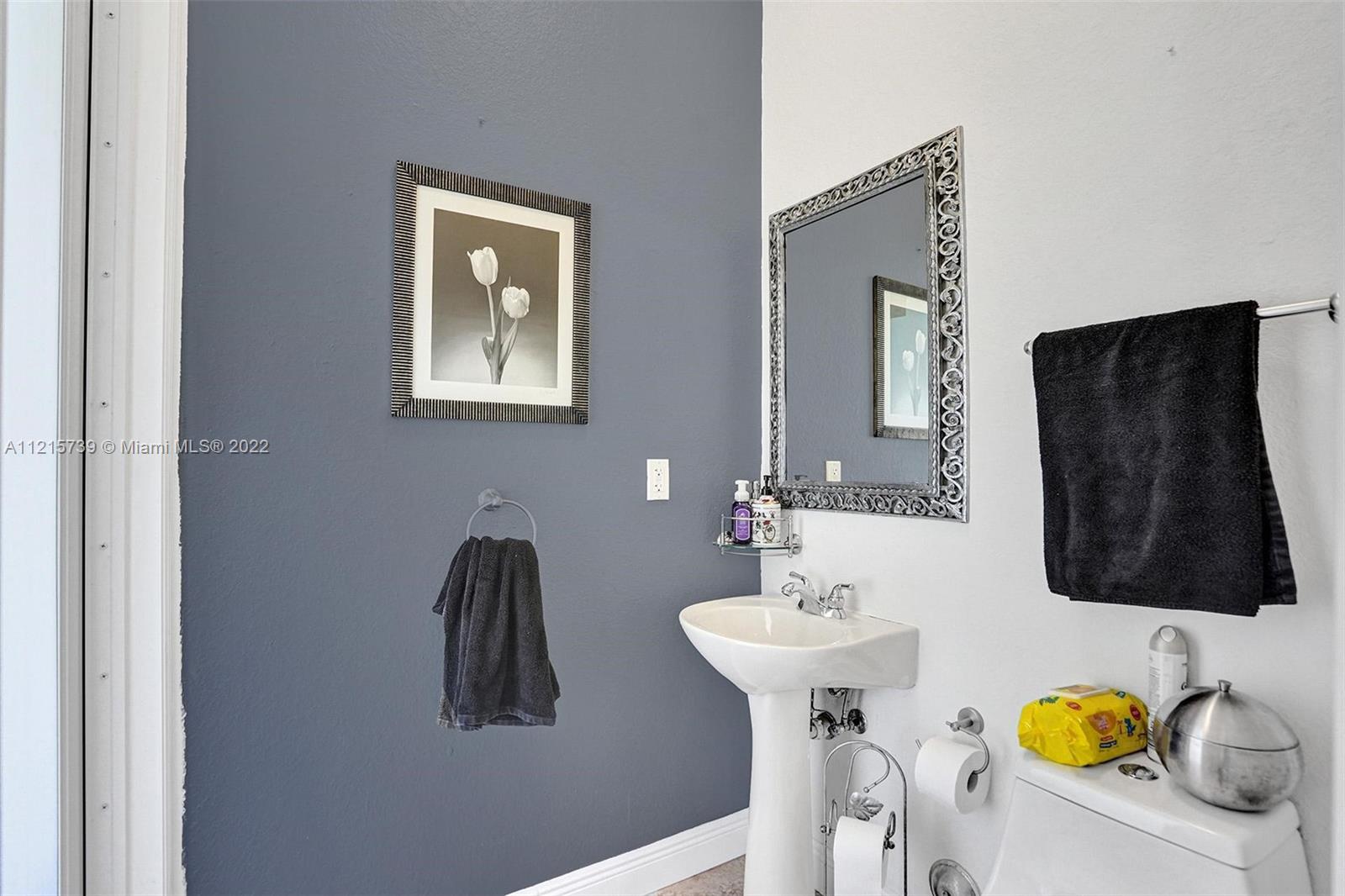 Powder room