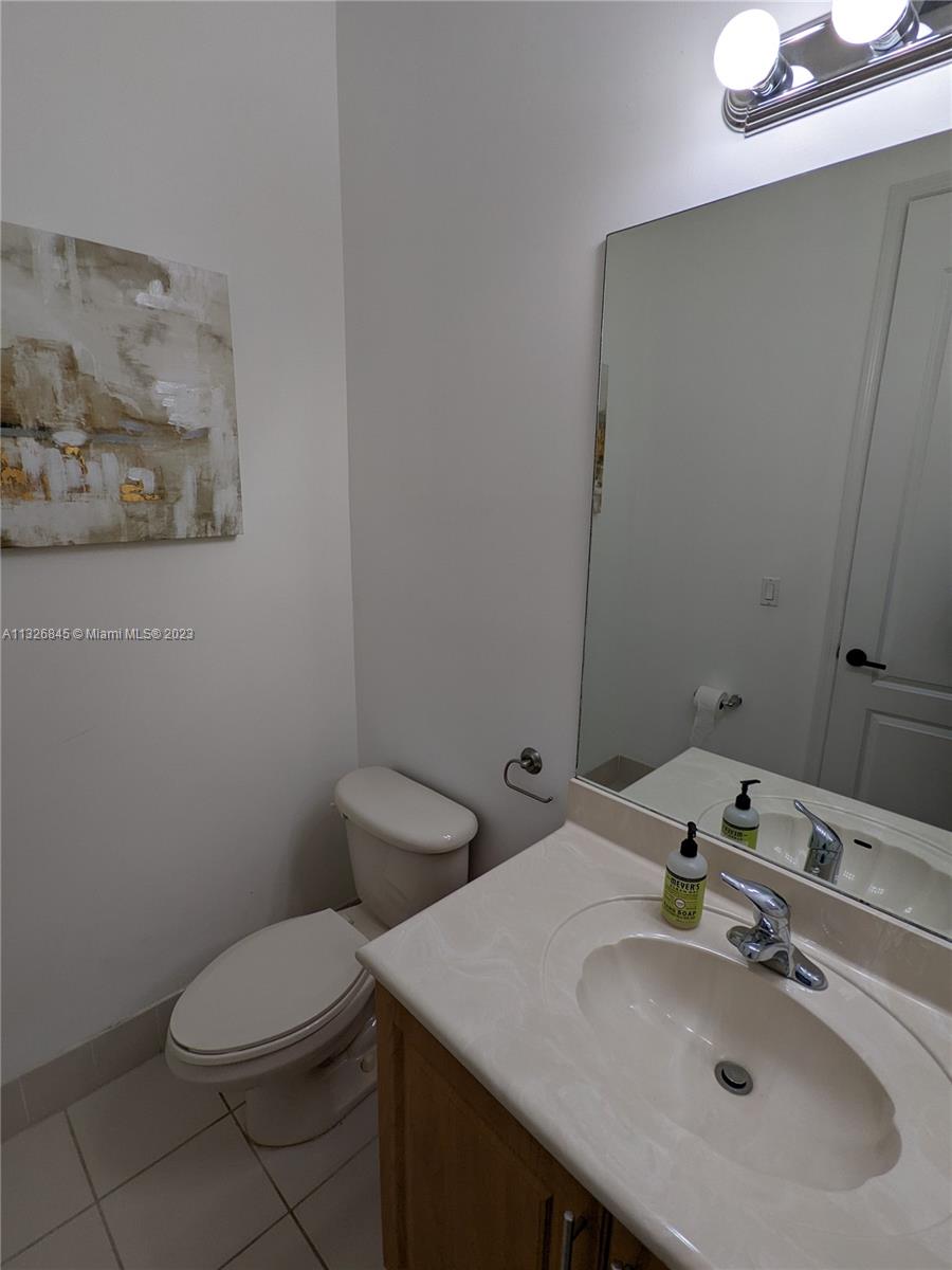 Guest Half Bath