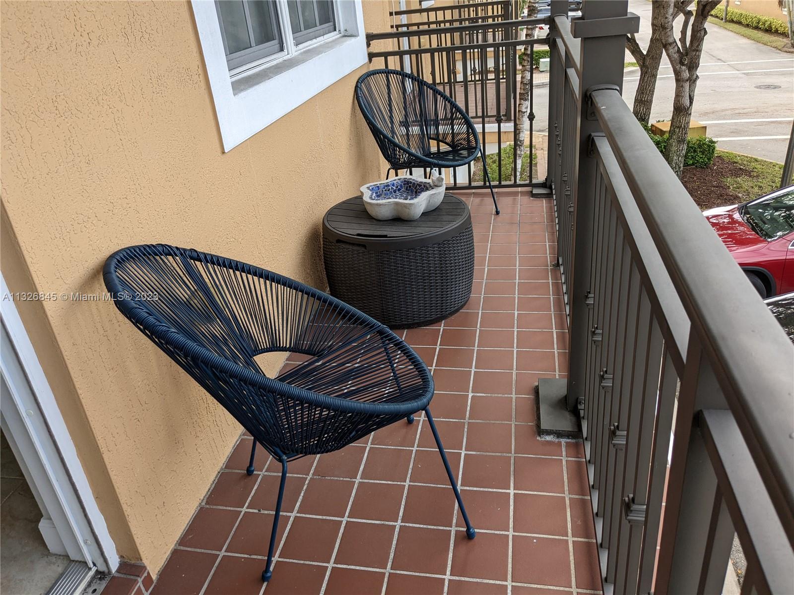 Back Balcony 1 of 3