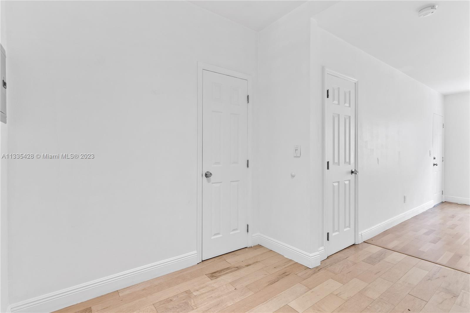 the armstrong condo Real Estate, Brokers, Home Values, Luxury Homes