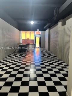 INSIDE VIEW TOWARDS THE FRONT MIRACLE MILE