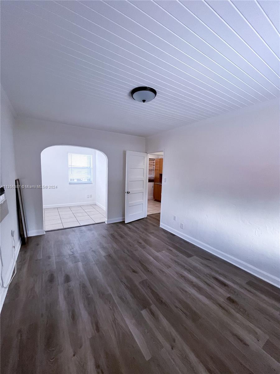 Unit 3 - Vacant - 1/1