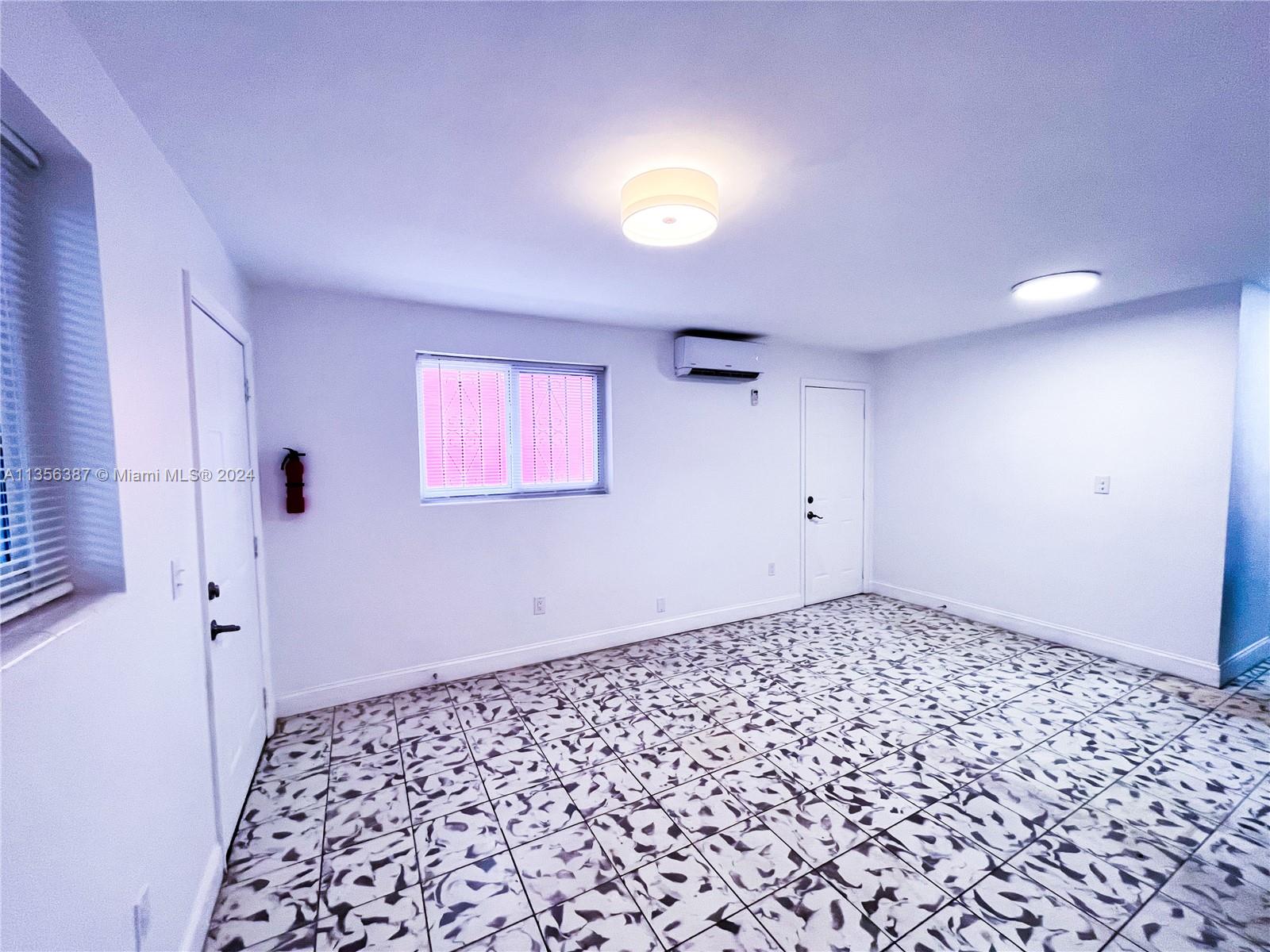 Unit 2 - Vacant - Living/Dining