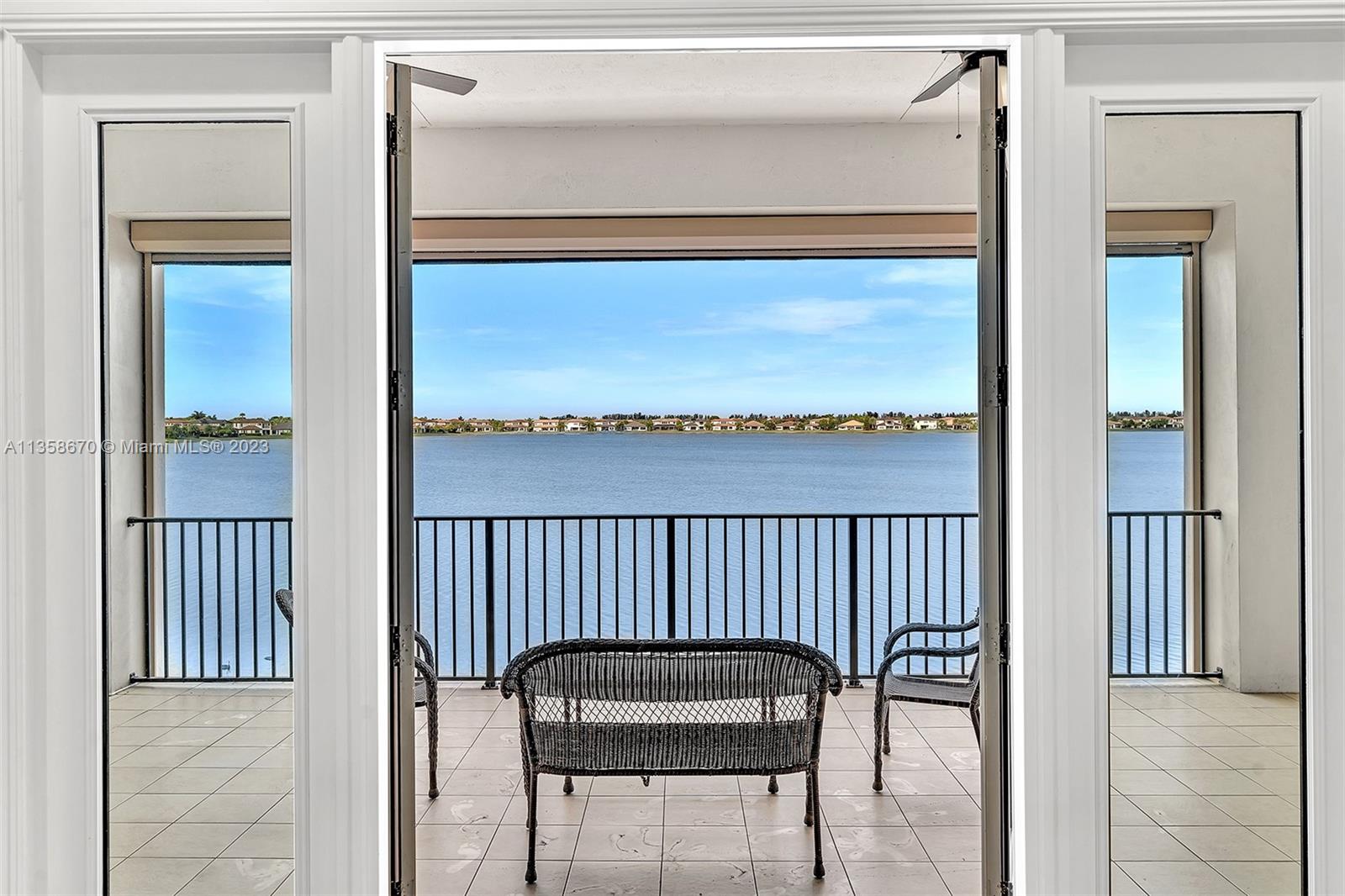 upstairs terrace with remote control retractable screen