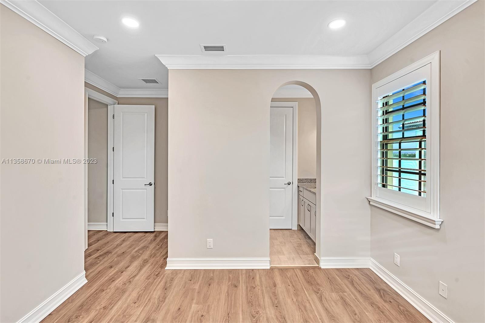 4th upstairs bedroom