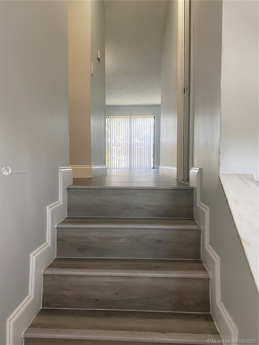 del rio village north Real Estate, Brokers, Home Values, Luxury Homes