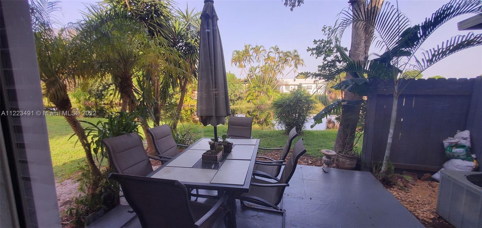 clear creek townhomes pla Real Estate, Brokers, Home Values, Luxury