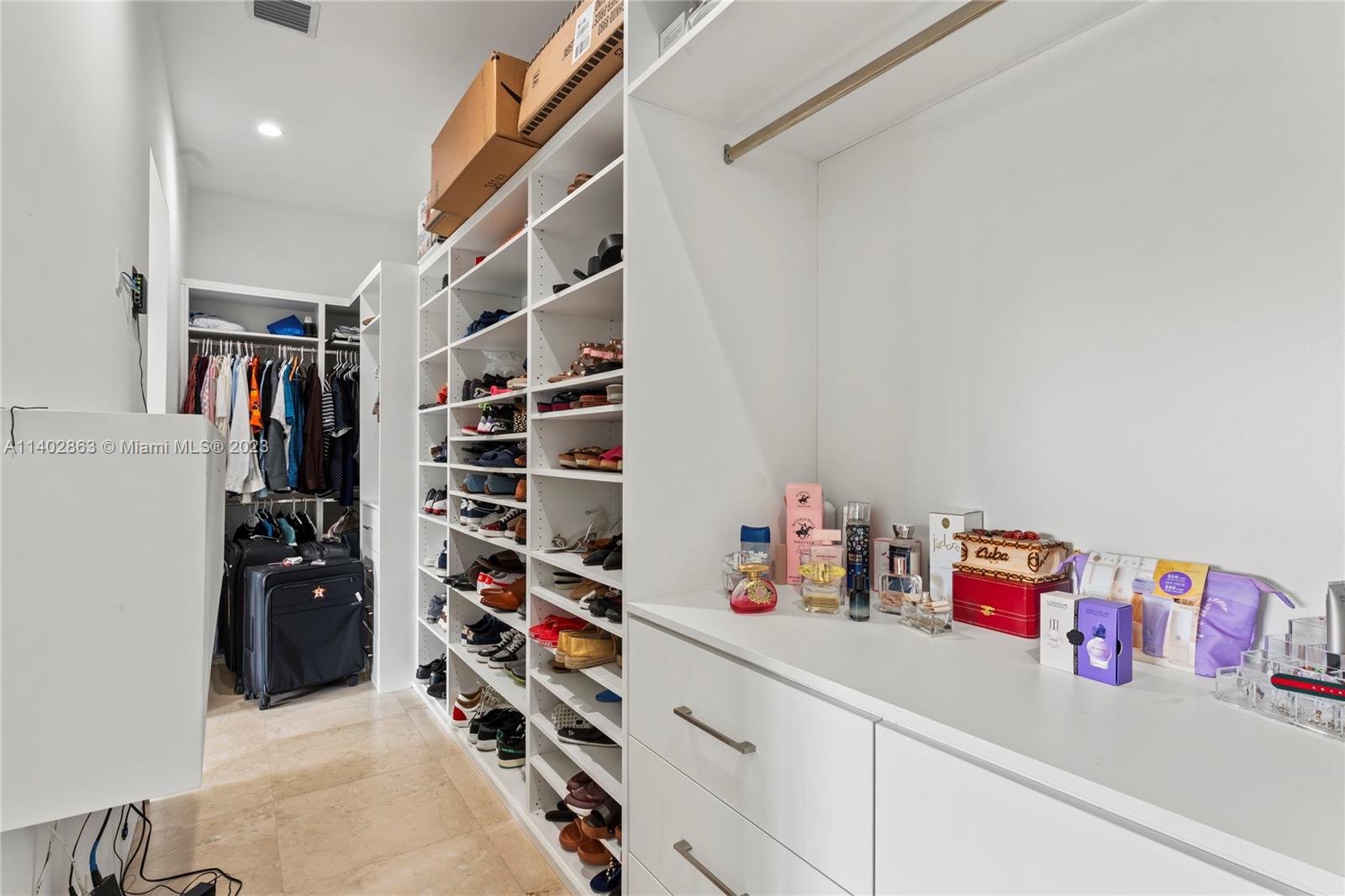 Closet