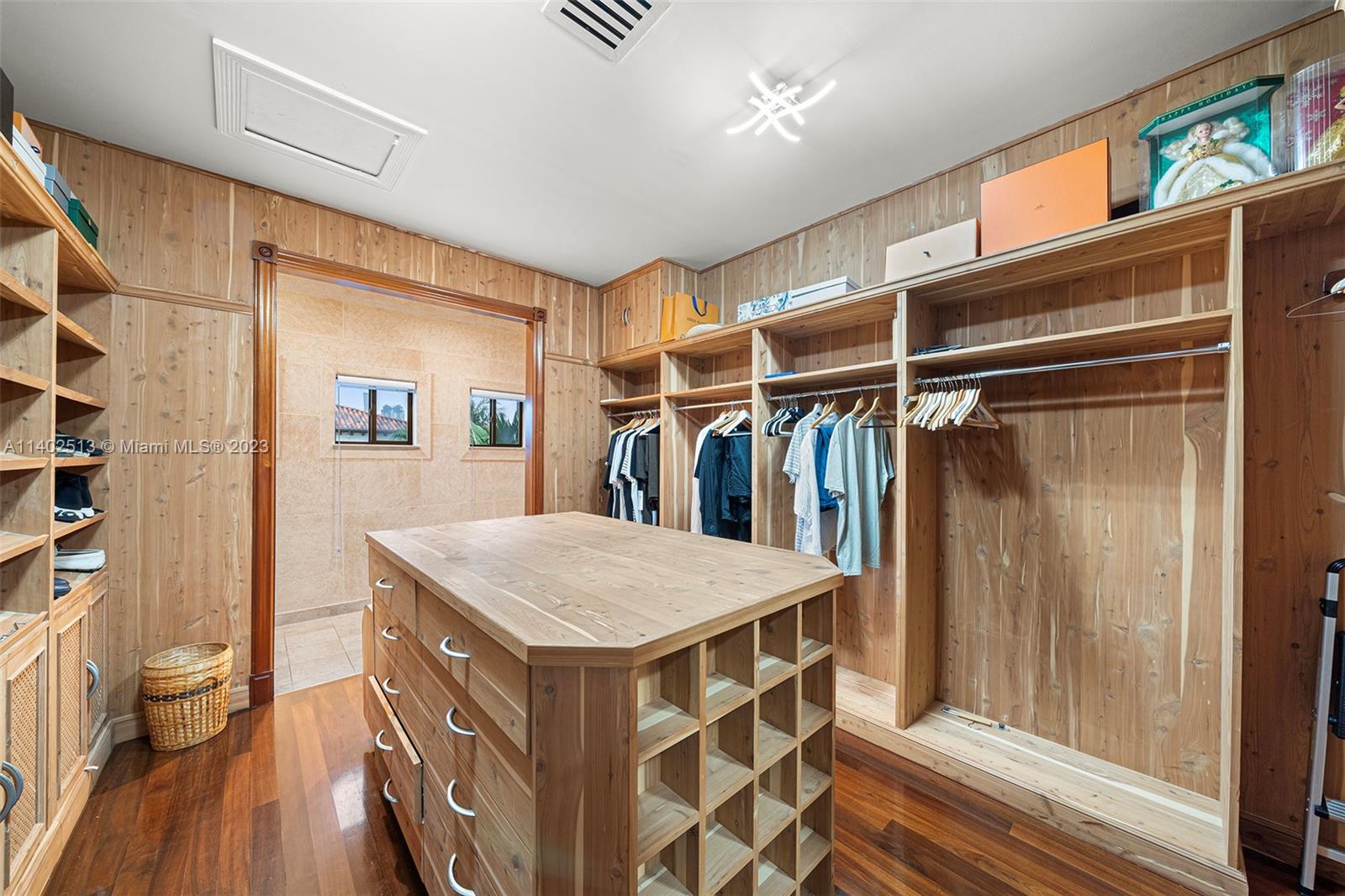Closet