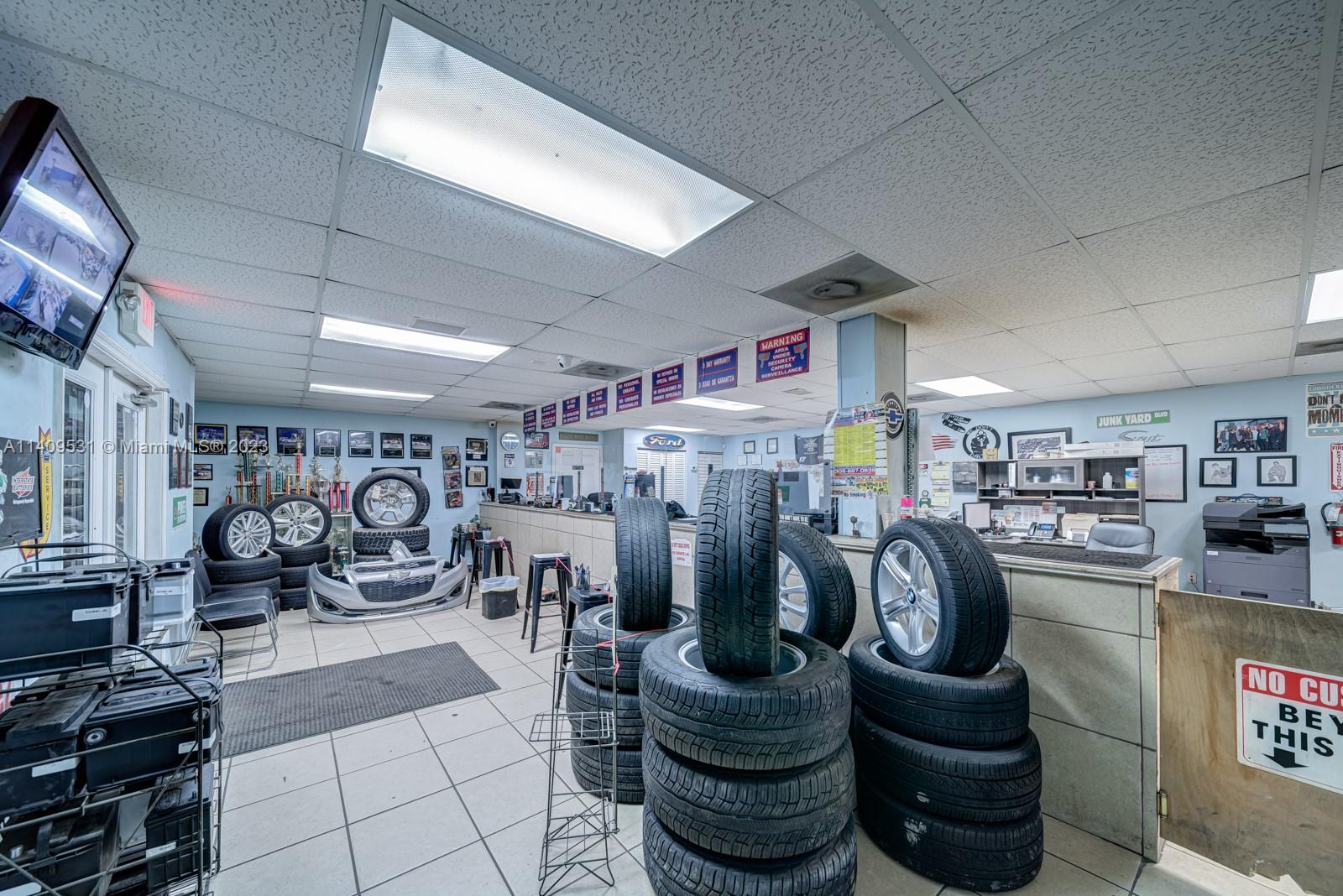 Garage