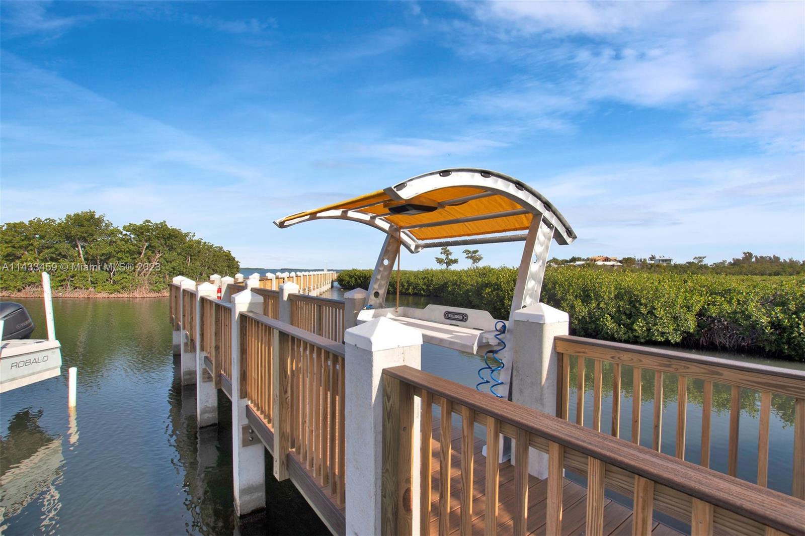 Dock