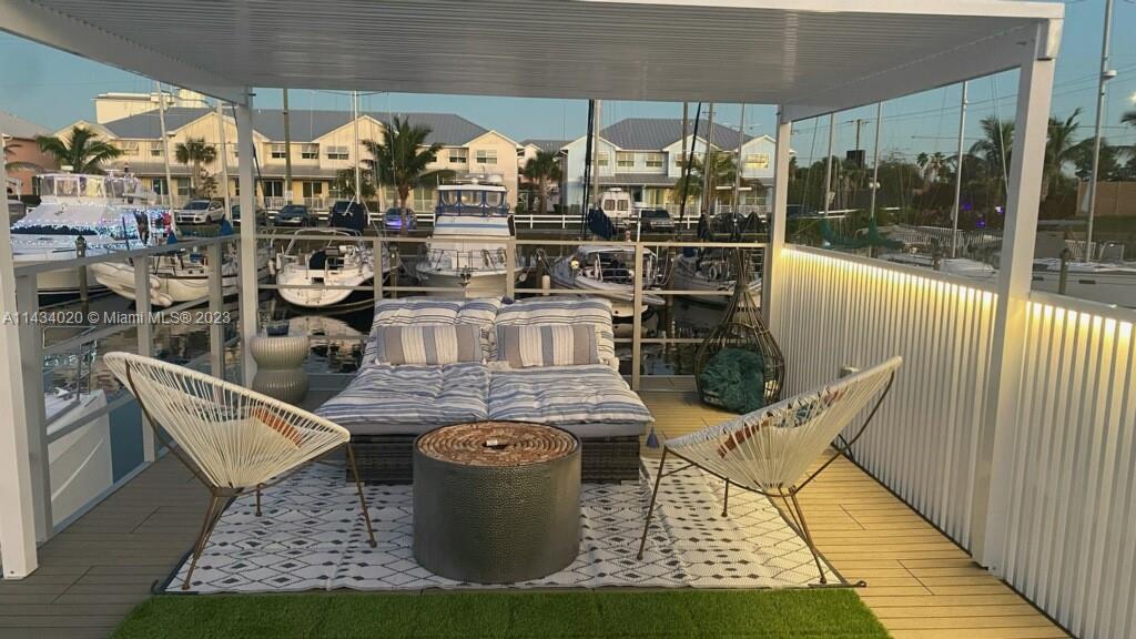 Dock
