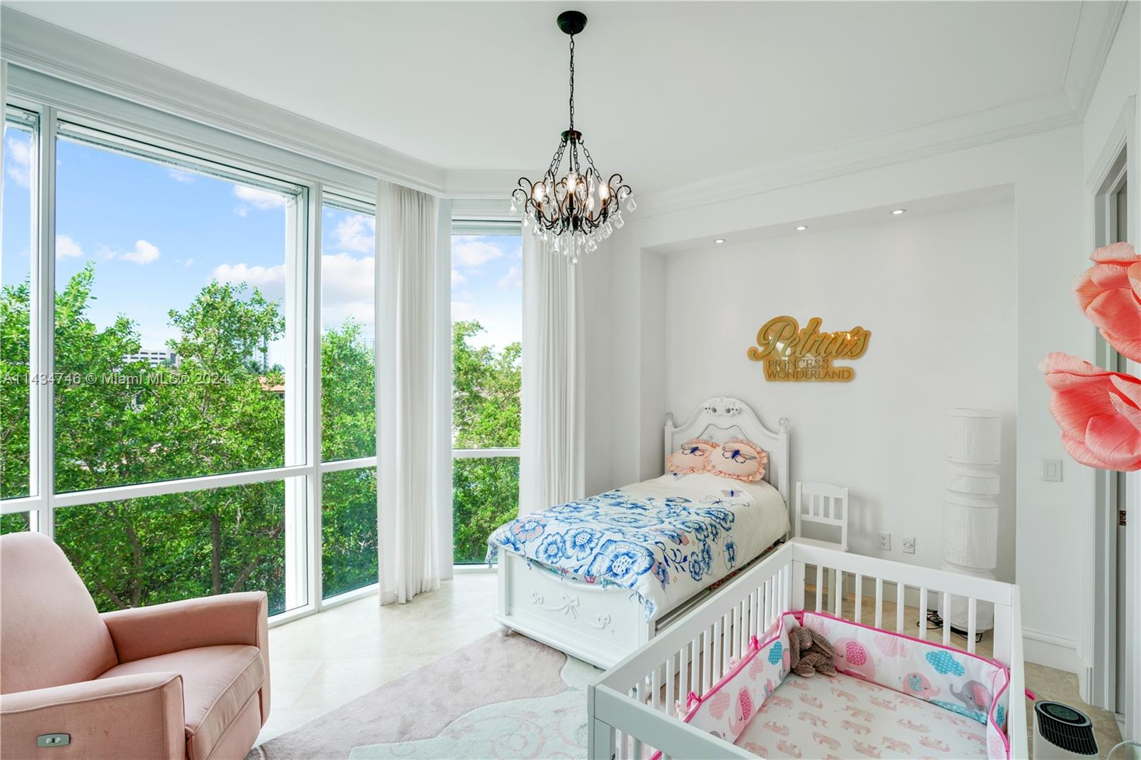 full ensuite with water view