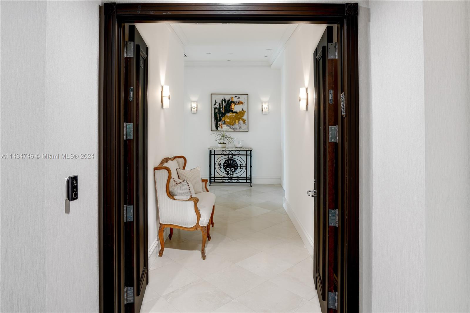 private grand entrance