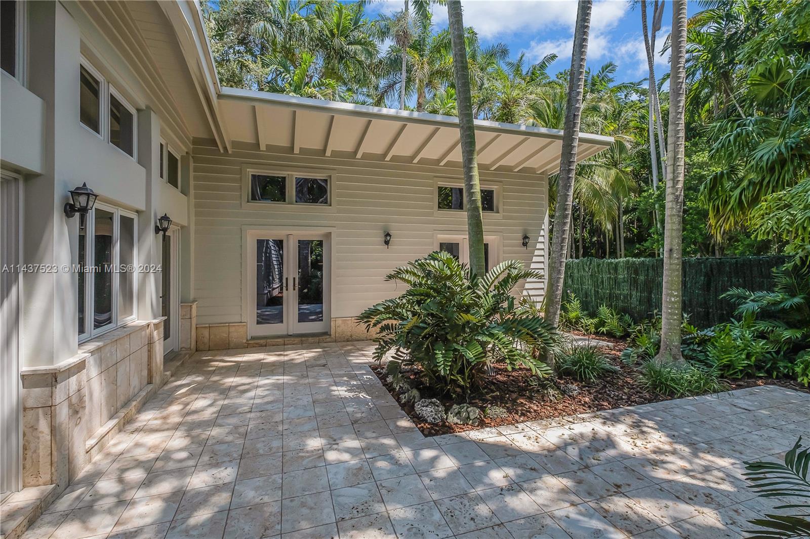 Rear Patio, Garden view
