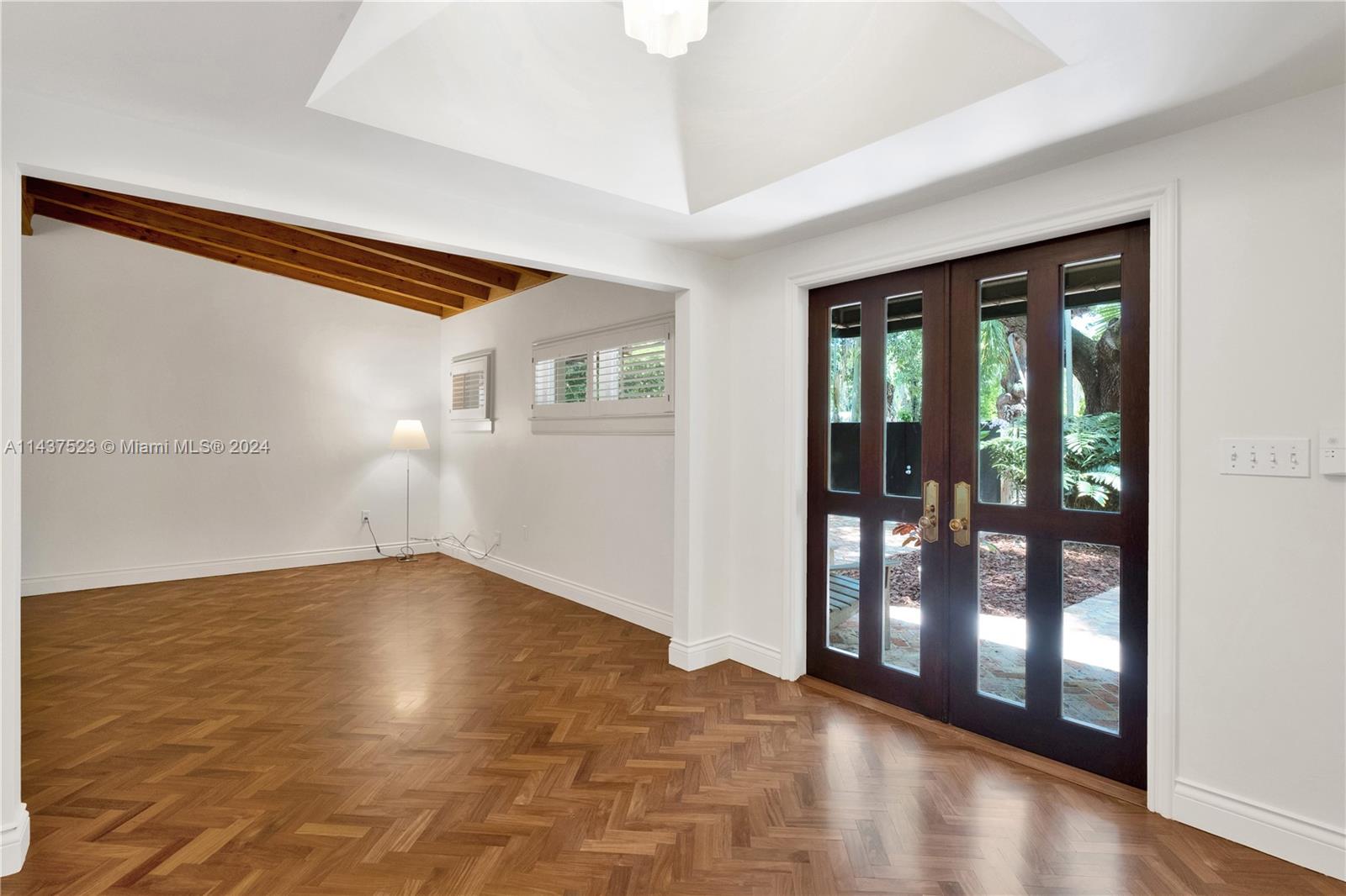 Foyer into living area