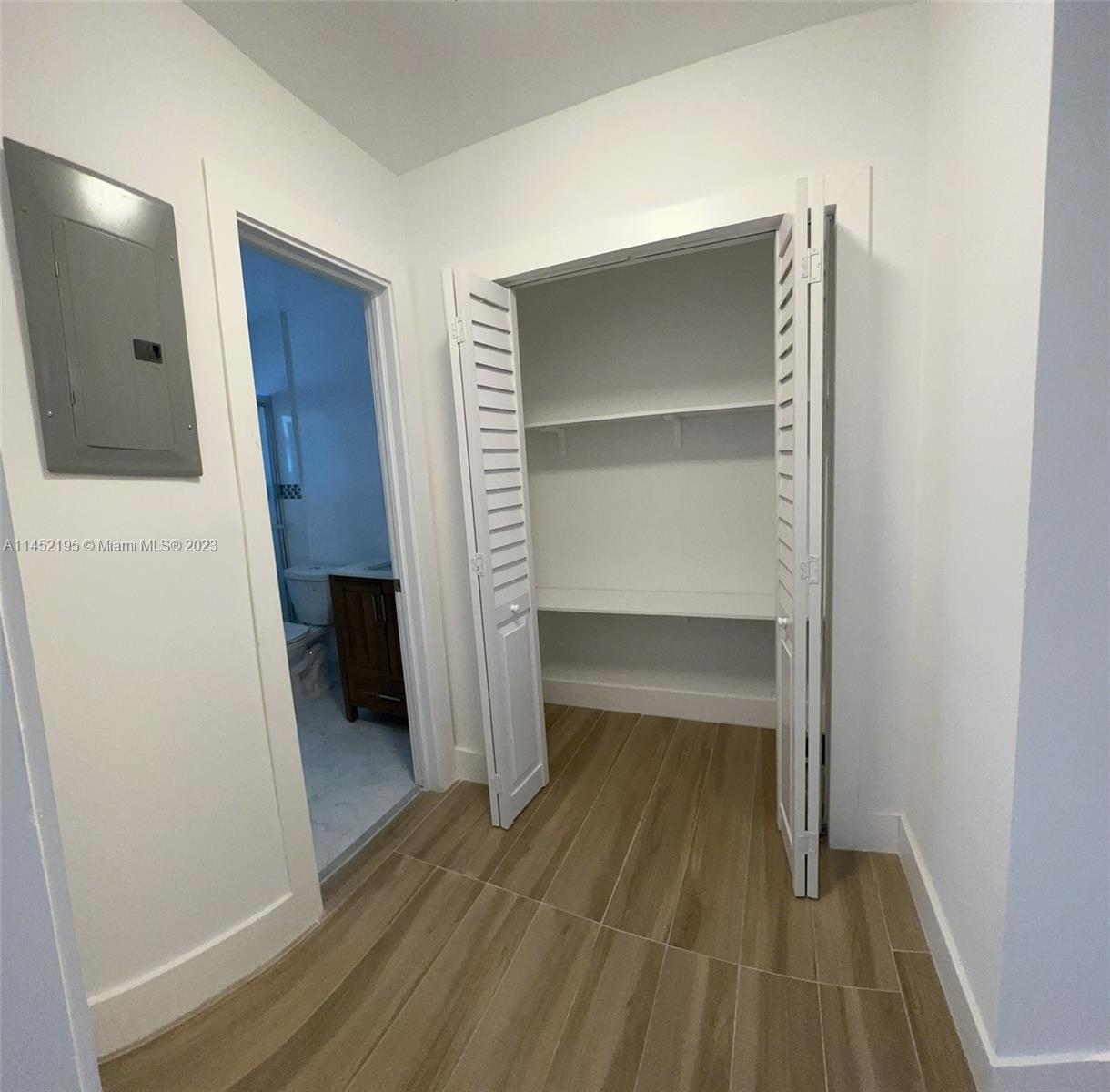 Closet 3