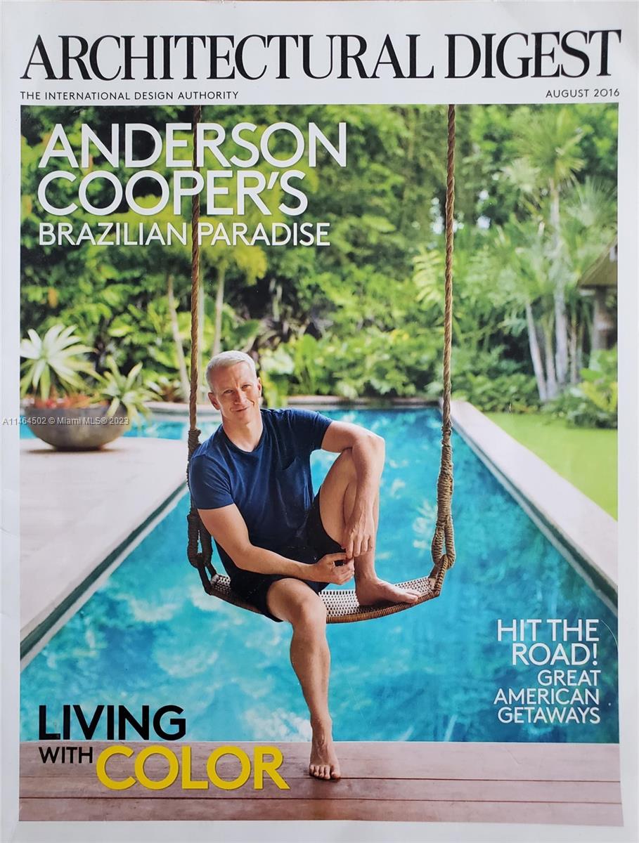 Magazine cover about Trancoso