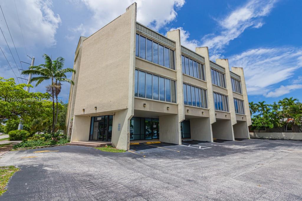 5555 Hollywood Blvd #302, Hollywood, FL 33021, ,Commercial Lease,For Sale,Hollywood Blvd,A11428566
