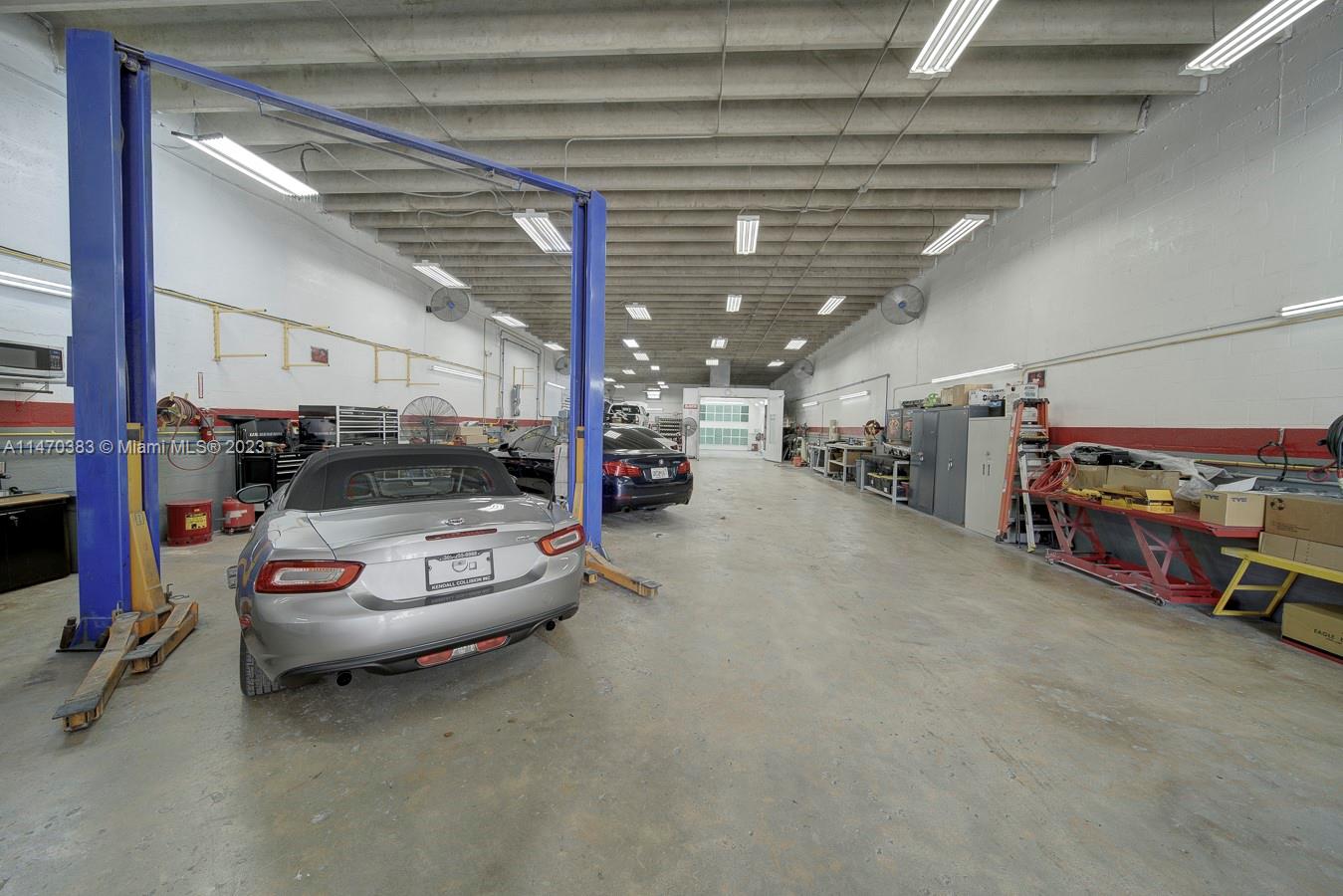 Garage