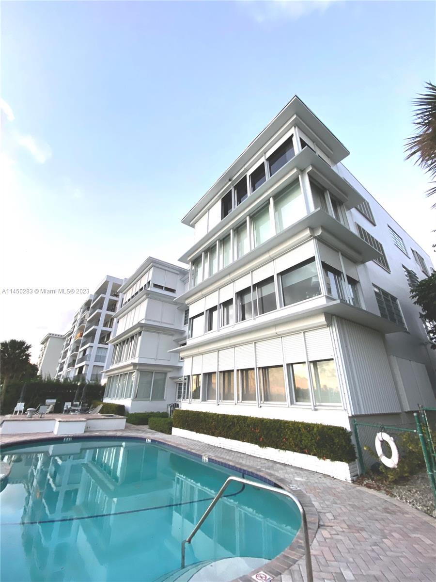 4th floor waterfront expansive Condo in Bay  Harbor Island