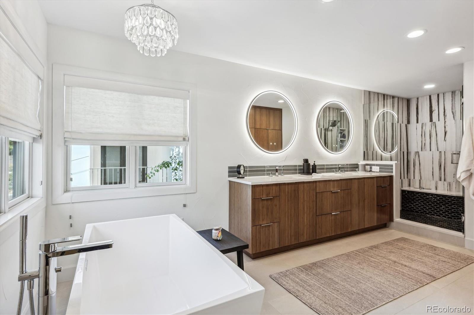 2111 Columbine Street, Denver, CO 80210, 5 Bedrooms Bedrooms, ,6 BathroomsBathrooms,Residential,For Sale,Columbine,REC5627954