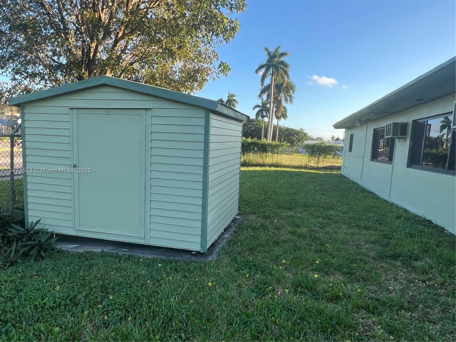UTILITY SHED