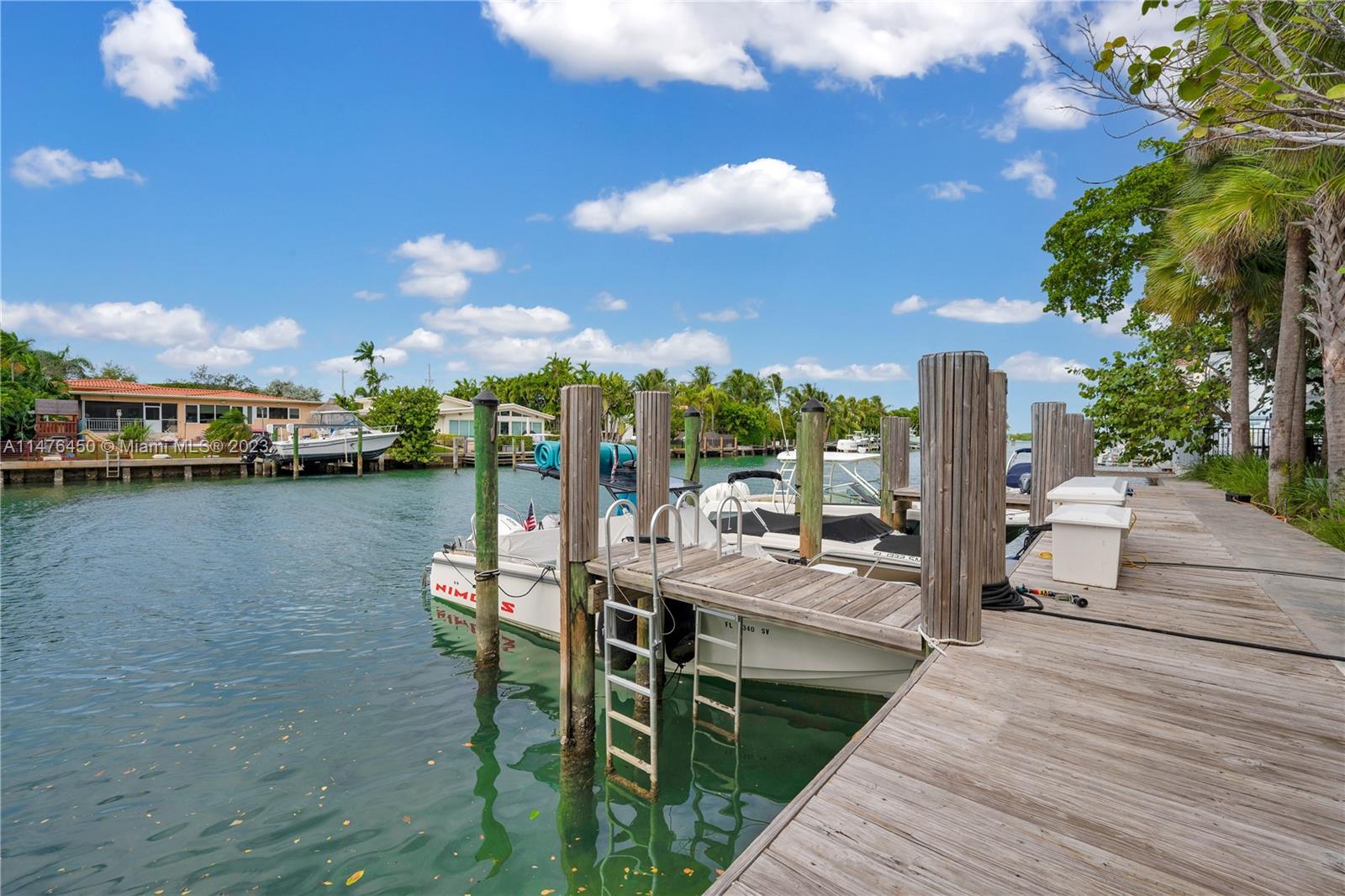Dock