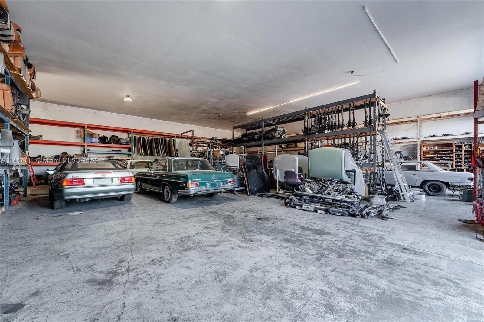 Garage