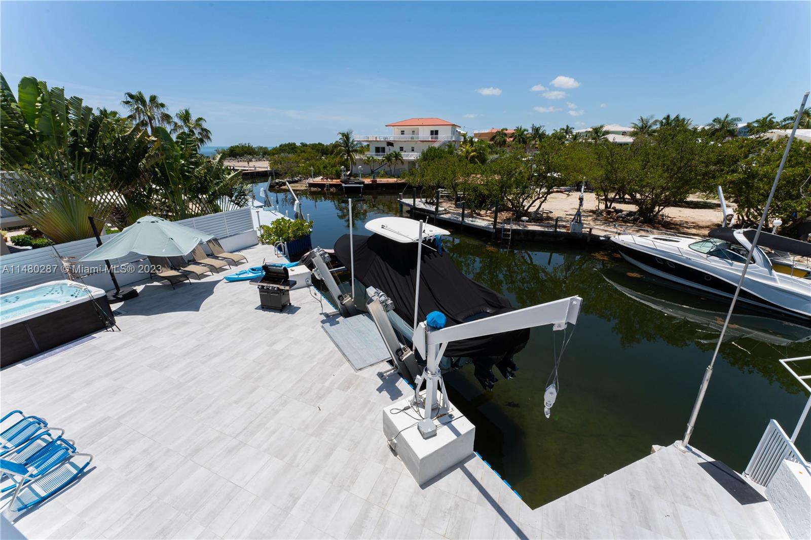 Dock