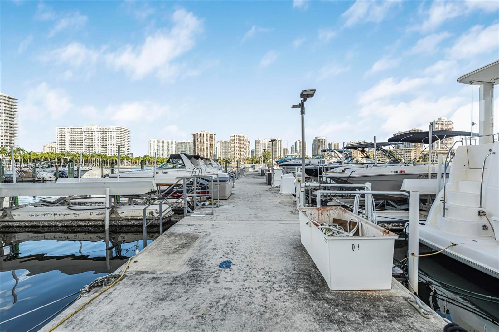 Dock