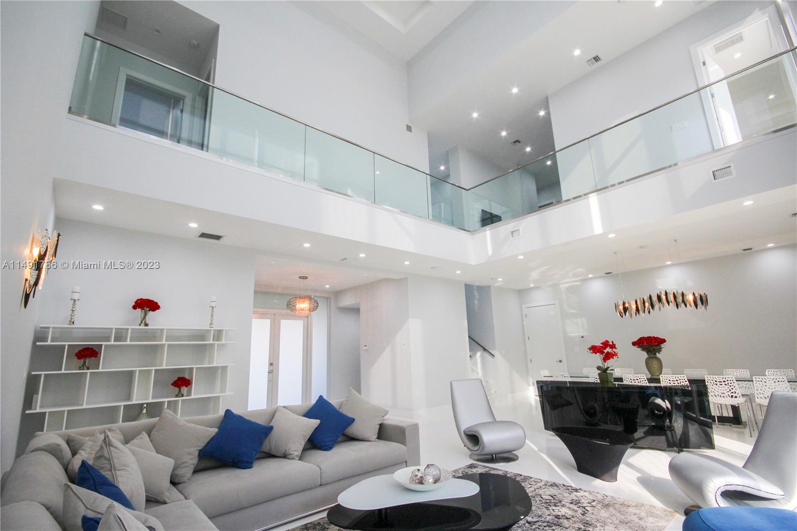 Social area view from second floor.