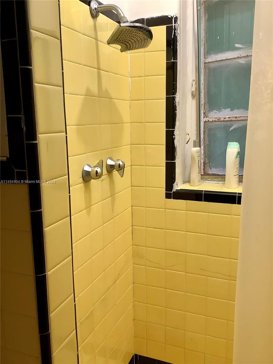 5 Miles To FLL International Airport