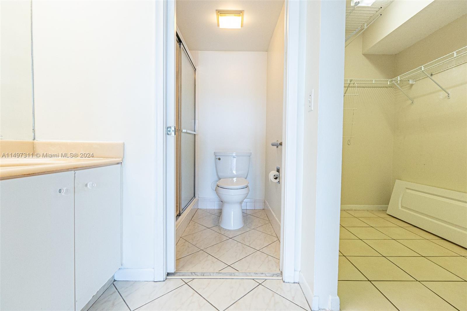 Ensuite Bath in Master Bedroom
