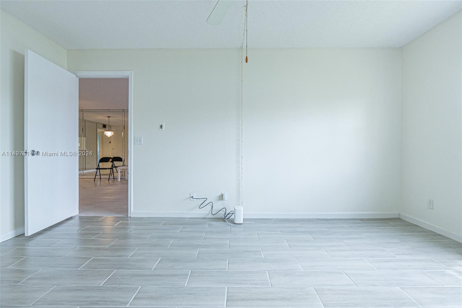 Large Master Bedroom Suite