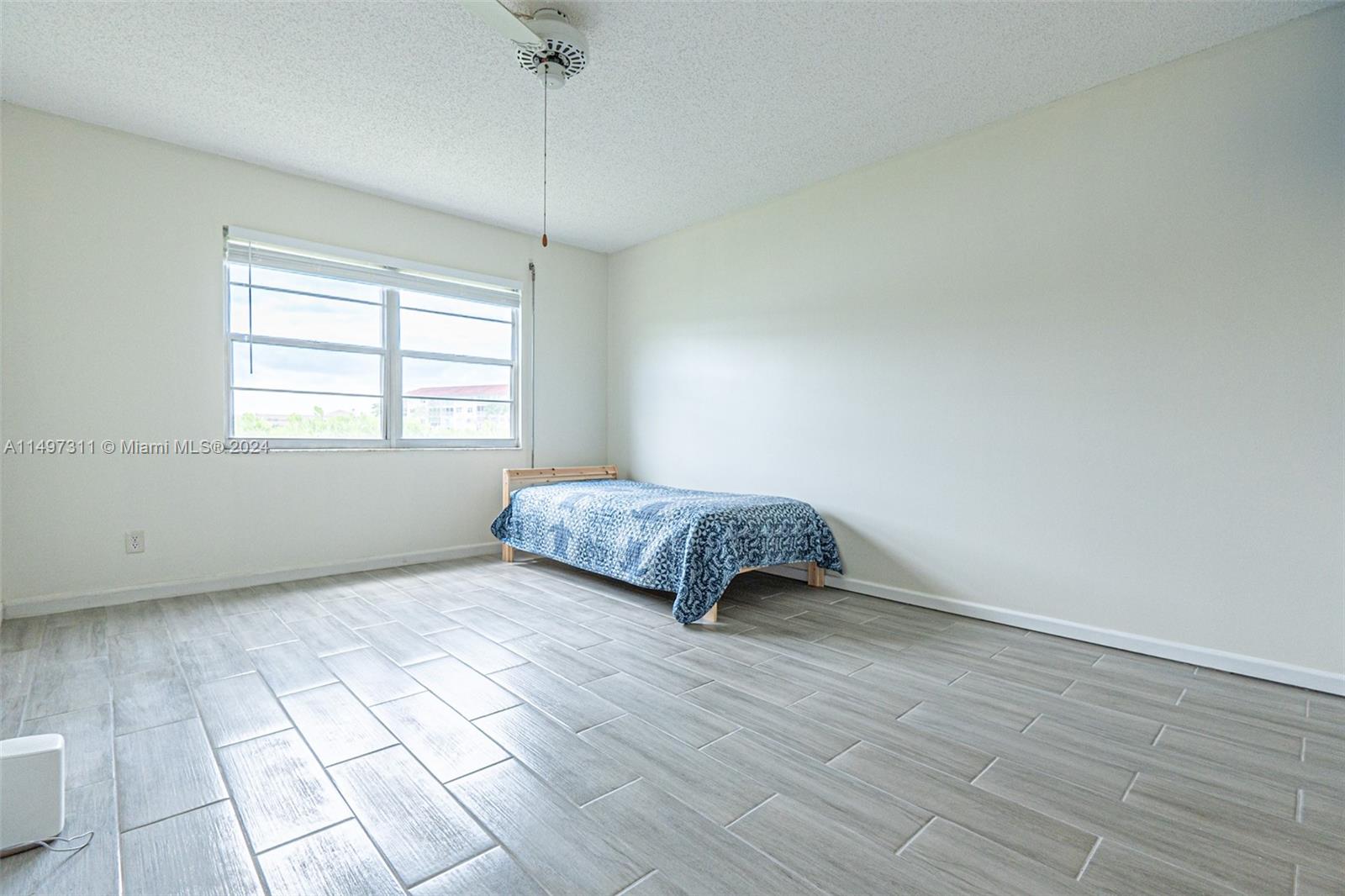 Large Master Bedroom Suite