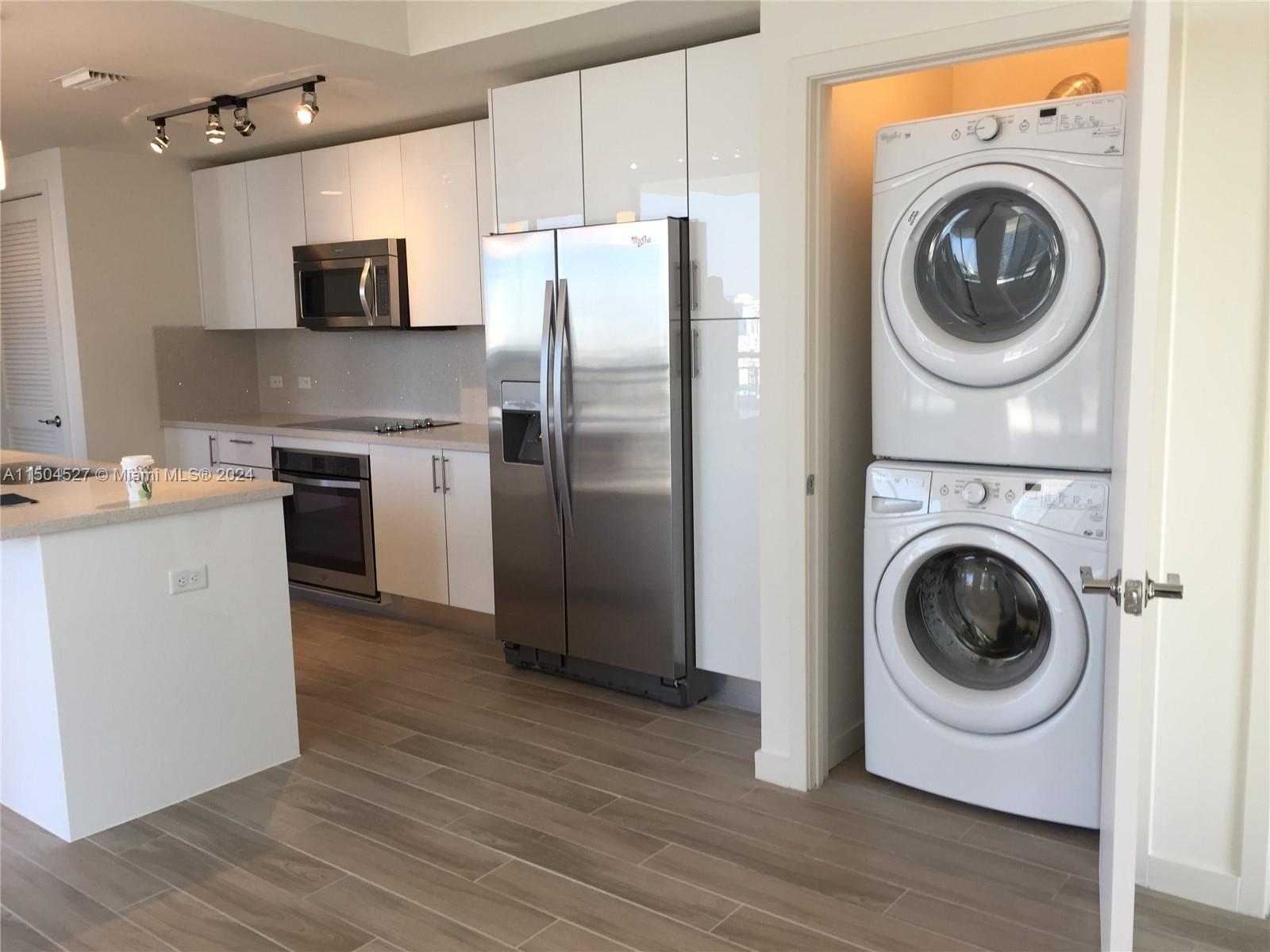 Kitchen - Laundry