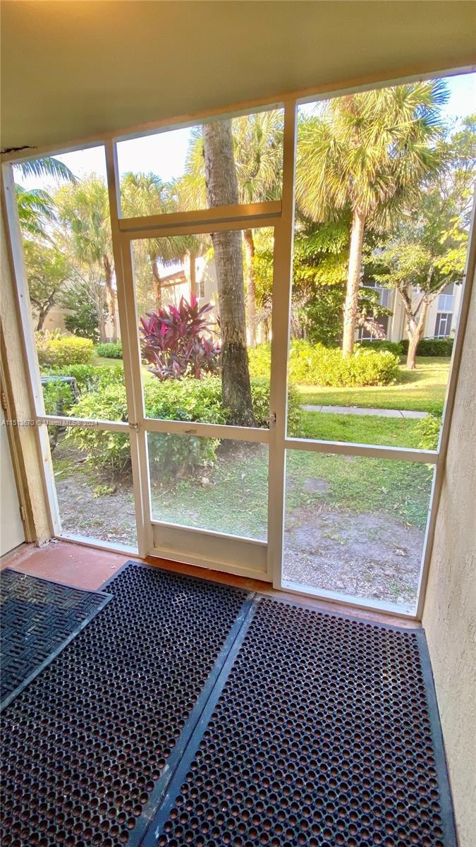 Patio - Laundryroom