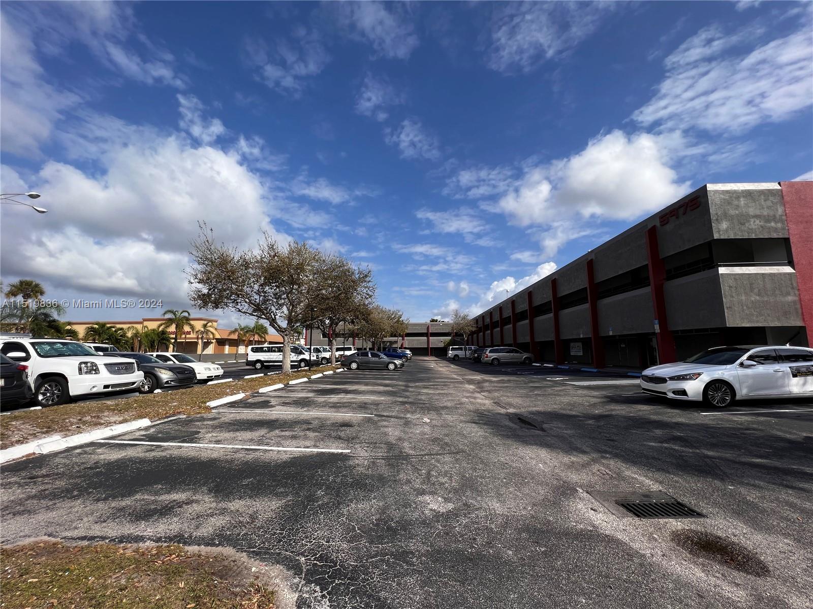 5975 Sunrise Blvd #208B, Plantation, FL 33313, ,Commercial Lease,For Sale,Sunrise Blvd,A11519836