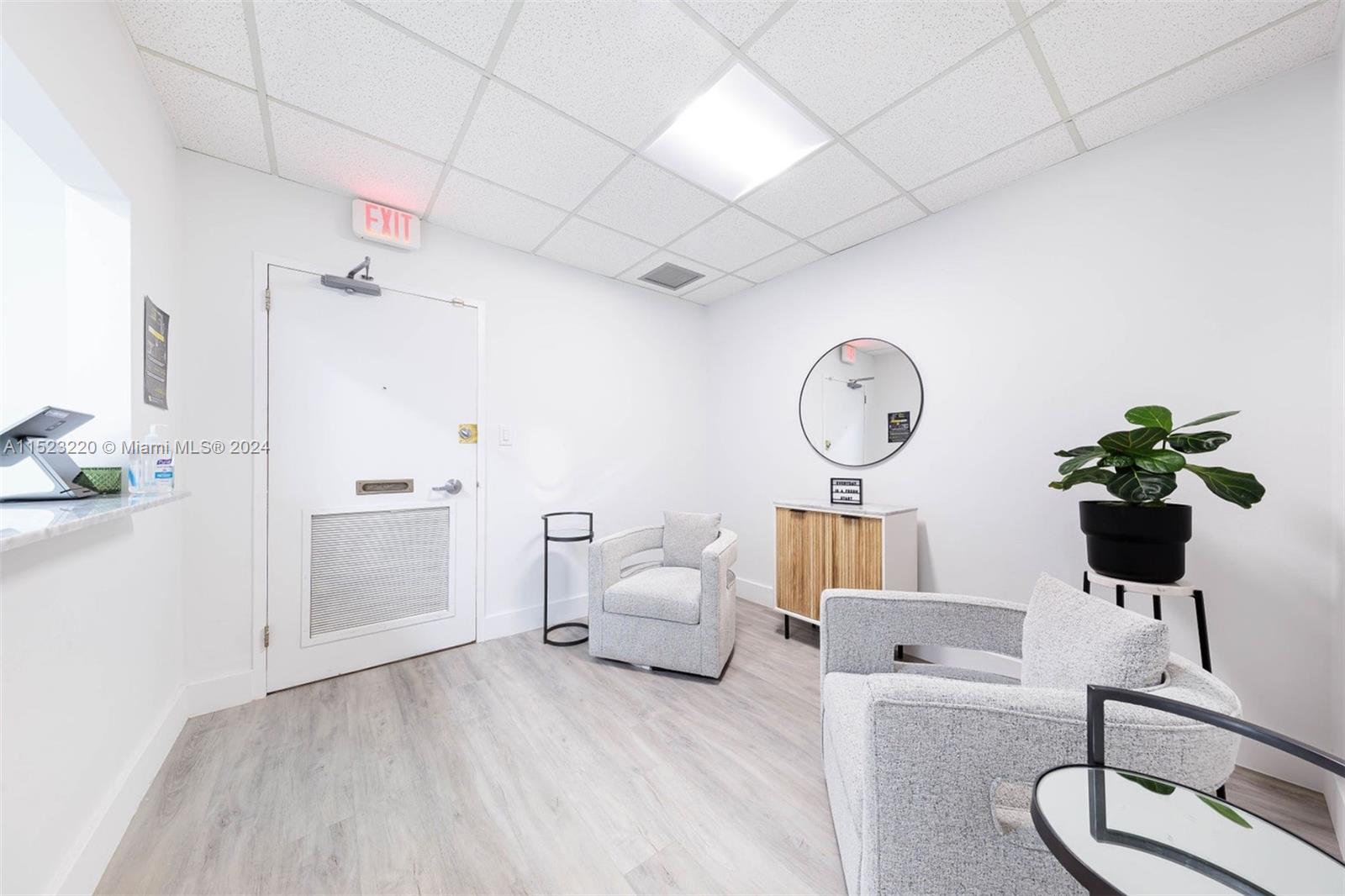 960 41st St #460, Miami Beach, FL 33140, ,Commercial Lease,For Sale,41st St,A11523220
