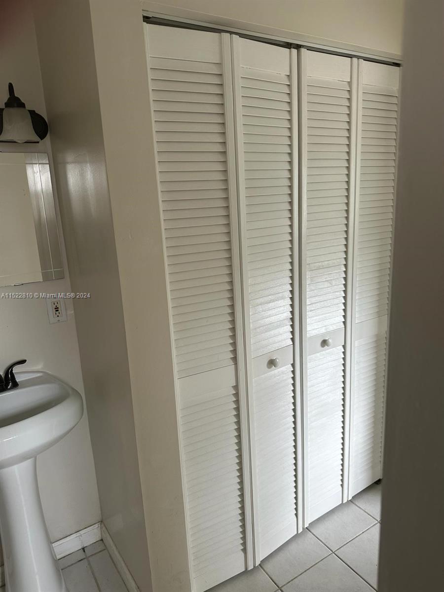 Extra Space/unit