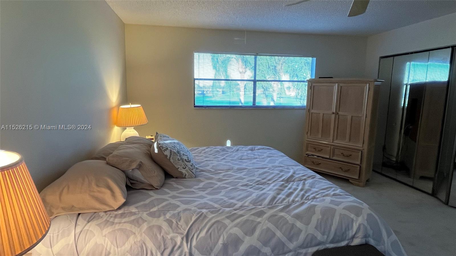 upstairs huge master bedroom
