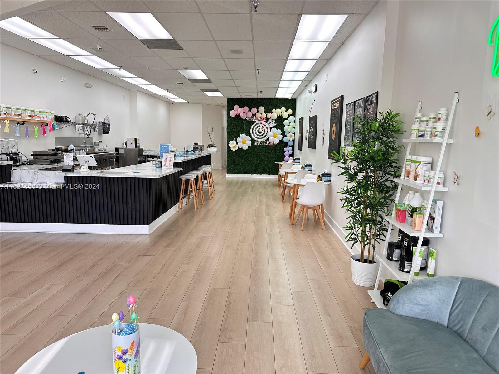 7508 117th Ave, Miami, FL 33183, ,Commercial,For Sale,Bullseye Nutrition,117th Ave,A11527856