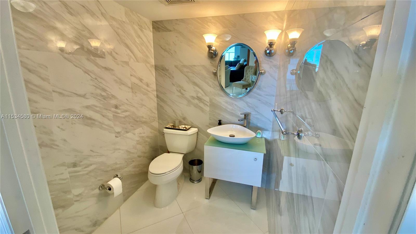 Guest Bathroom