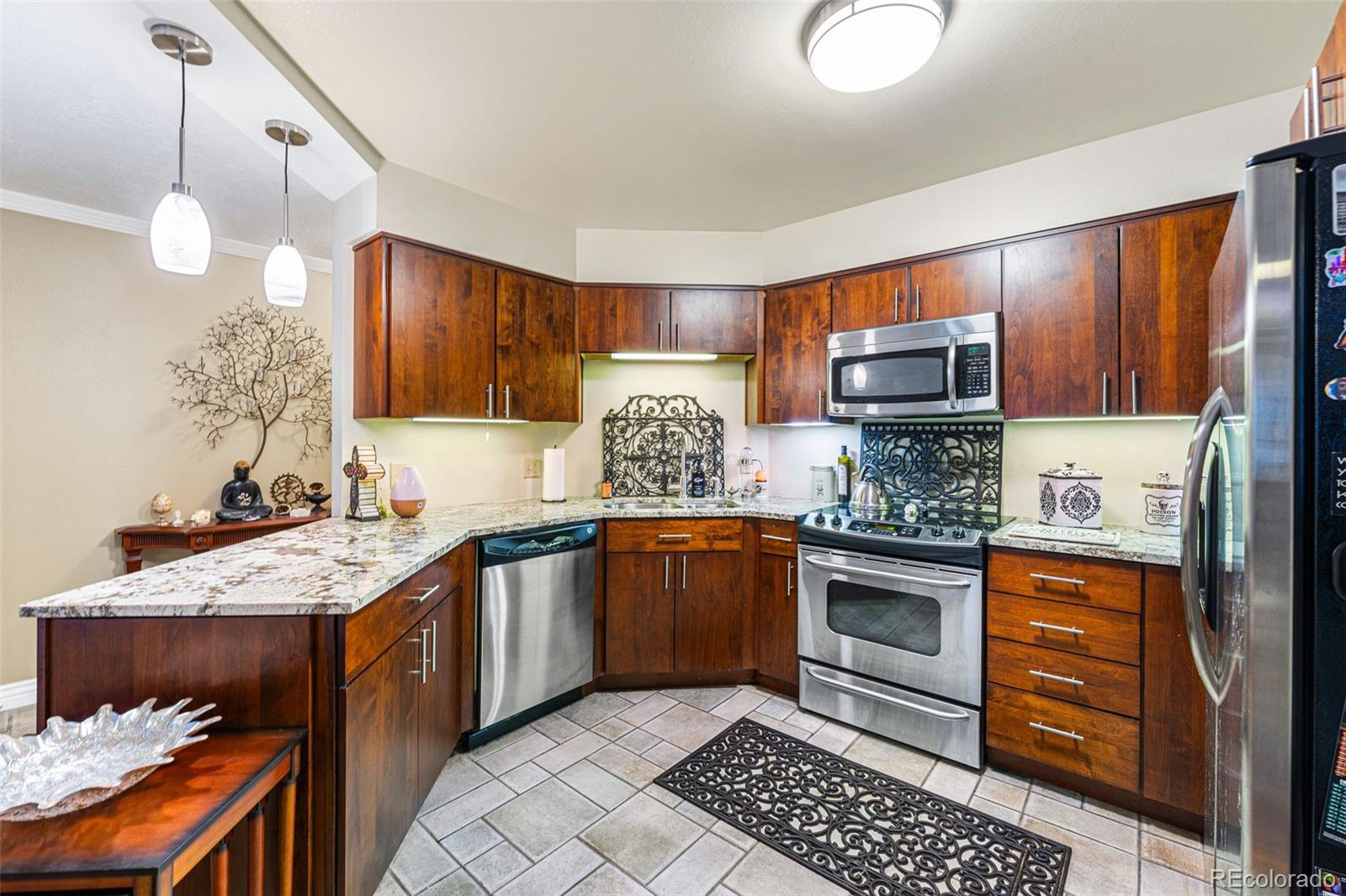 1625 Larimer Street #1008, Denver, CO 80202, 1 Bedroom Bedrooms, ,2 BathroomsBathrooms,Residential,For Sale,Barclay Towers,Larimer,REC7337593